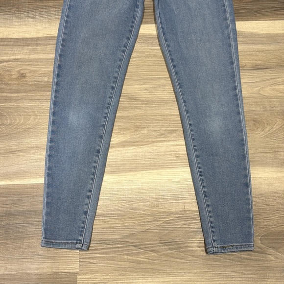 720 Levi's Blue super High Rise Jeans skinny crop size 25 - Picture 8 of 11